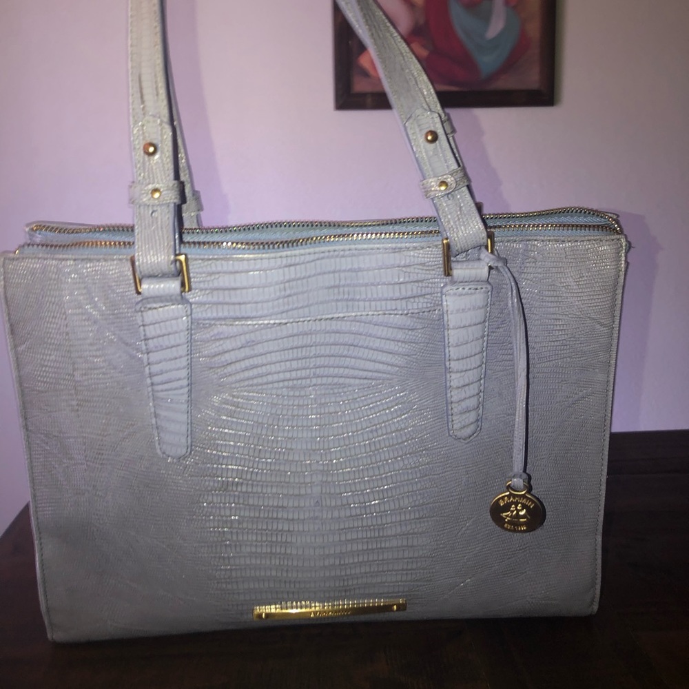 Brahmin used Melbourne lilac in great condition!